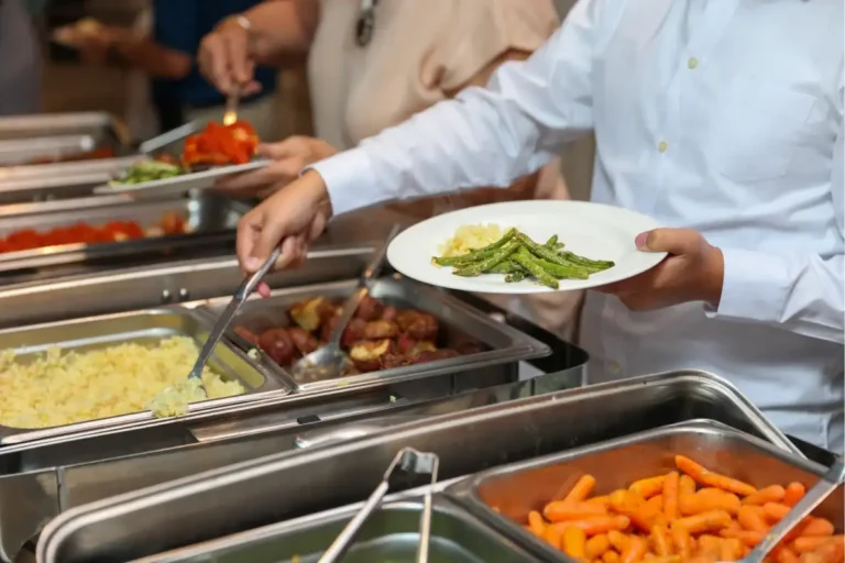 Restaurante Self-Service: como montar, organizar e lucrar com esse modelo de alto giro &ndash; Nuvem3 PDV